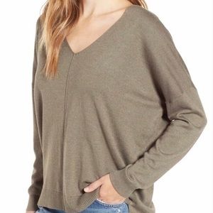 Leith olive v-neck sweater